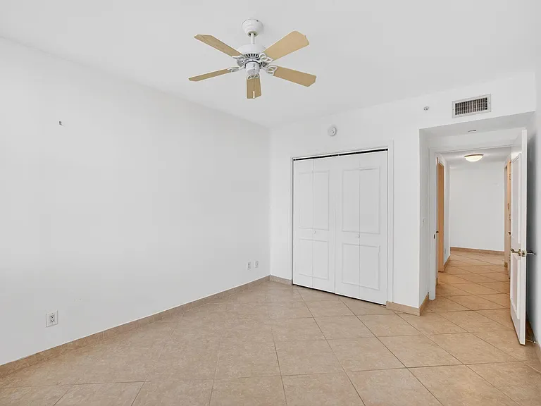 2100 N Ocean Blvd #8-B — Photo 23