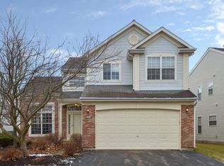 12817 W Sanctuary Ln, Lake Bluff, IL 60044