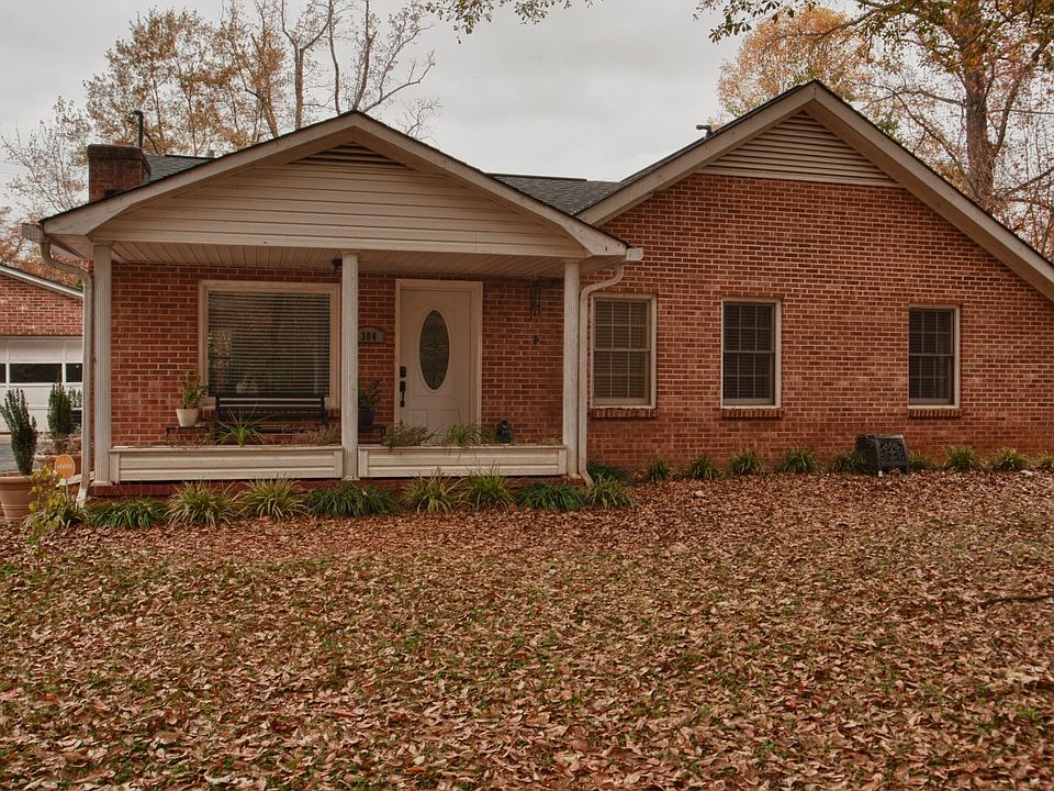 1st image of 304 McMakin Dr