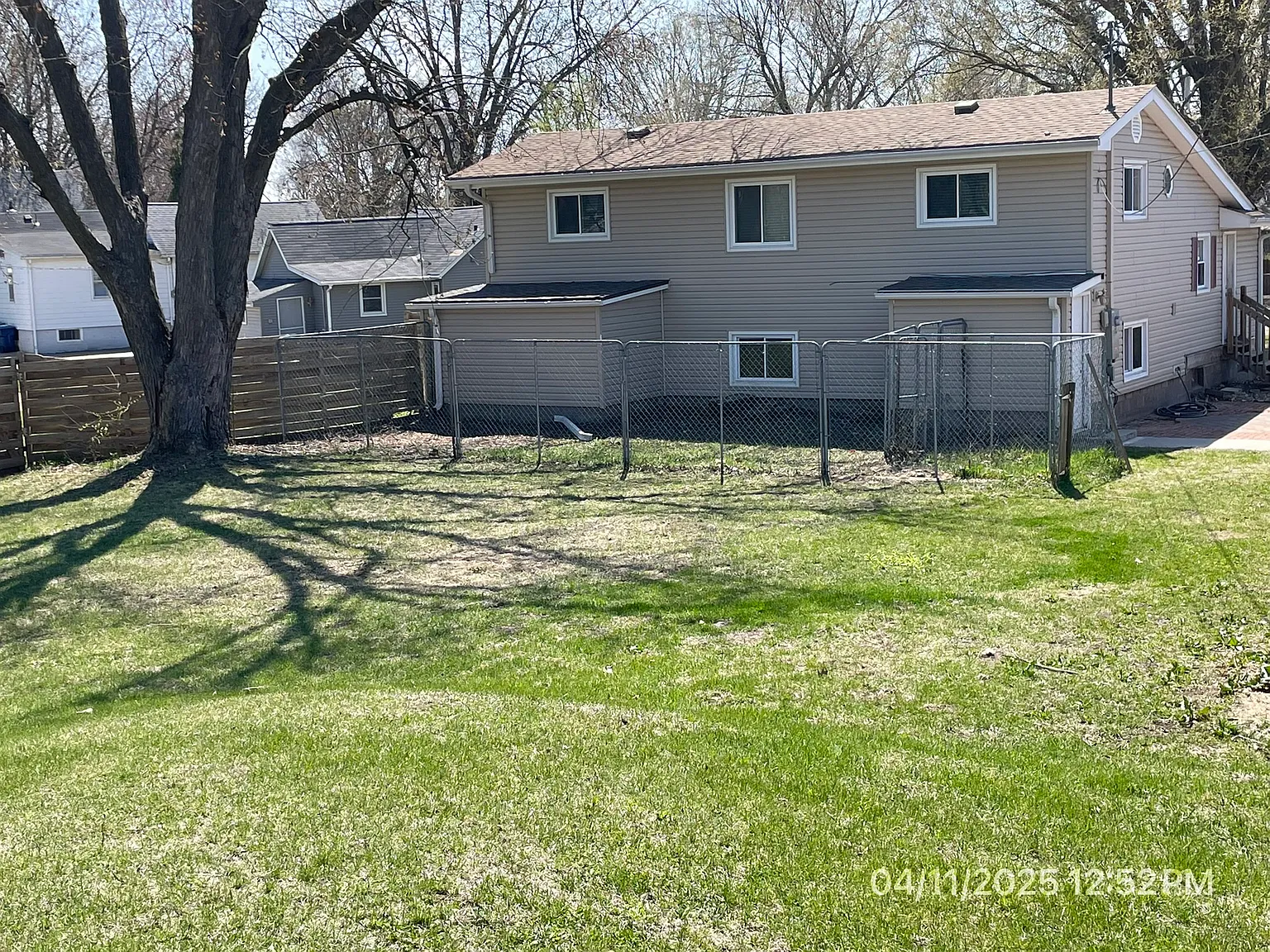 350 21st Pl — Photo 4
