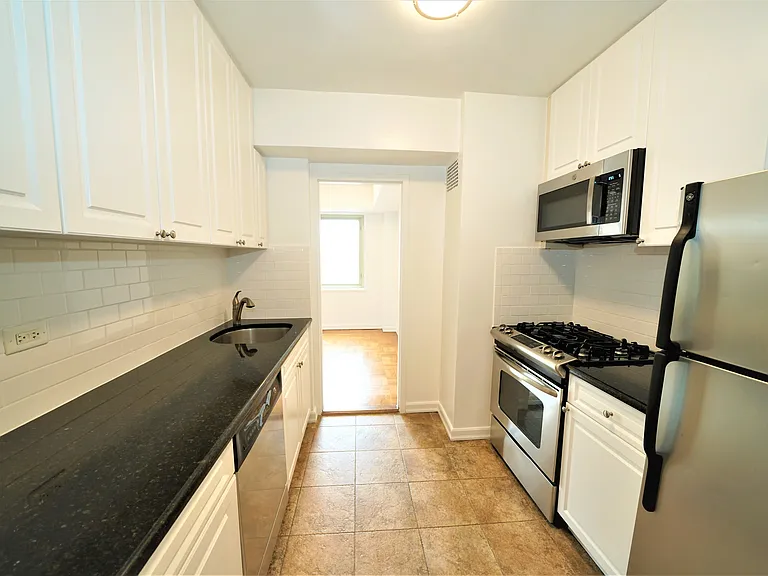 125 E 87th St #17-A — Photo 5