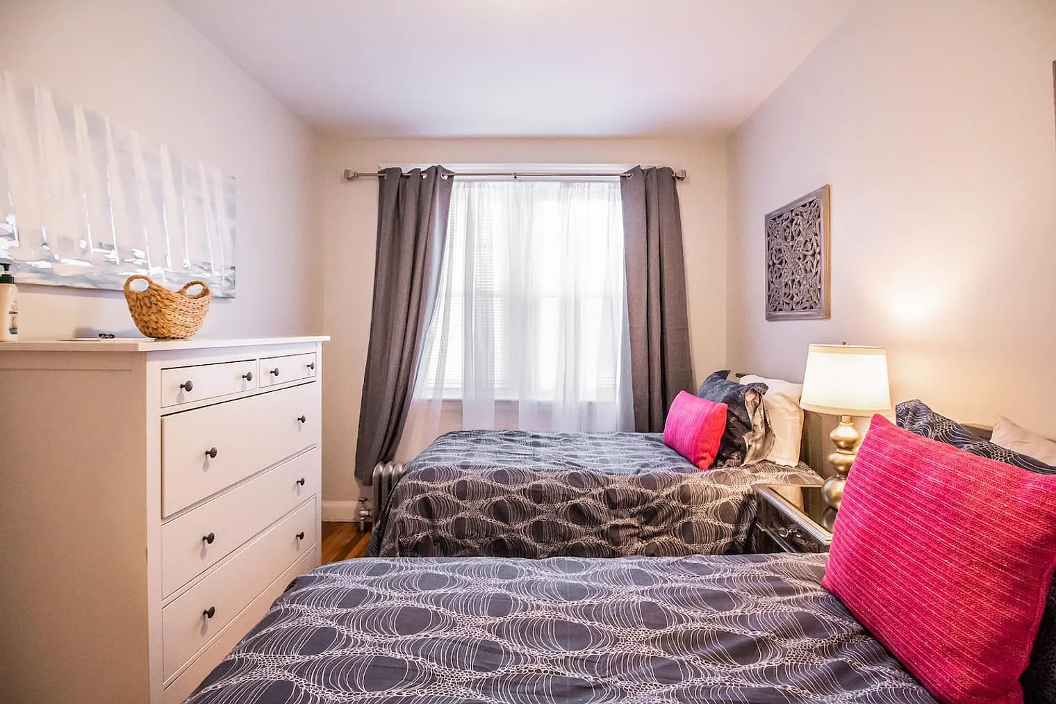 2 bed, 1.0 bath, 635 sqft, $7,318 — Photo 4