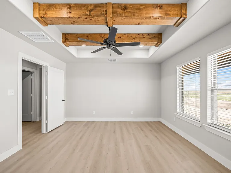 10613 East Cres #7400 — Photo 15