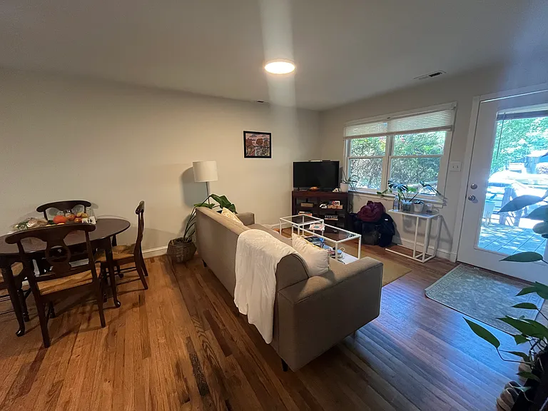 232 Valley Park Dr — Photo 2