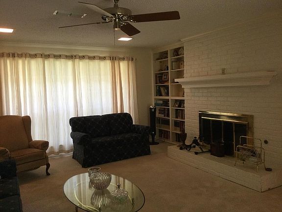 5th image of 1201 Williamsburg Dr