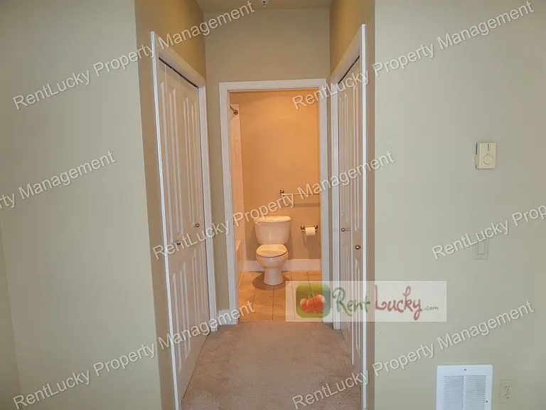 4031 Aurora Ave N #301 — Photo 17