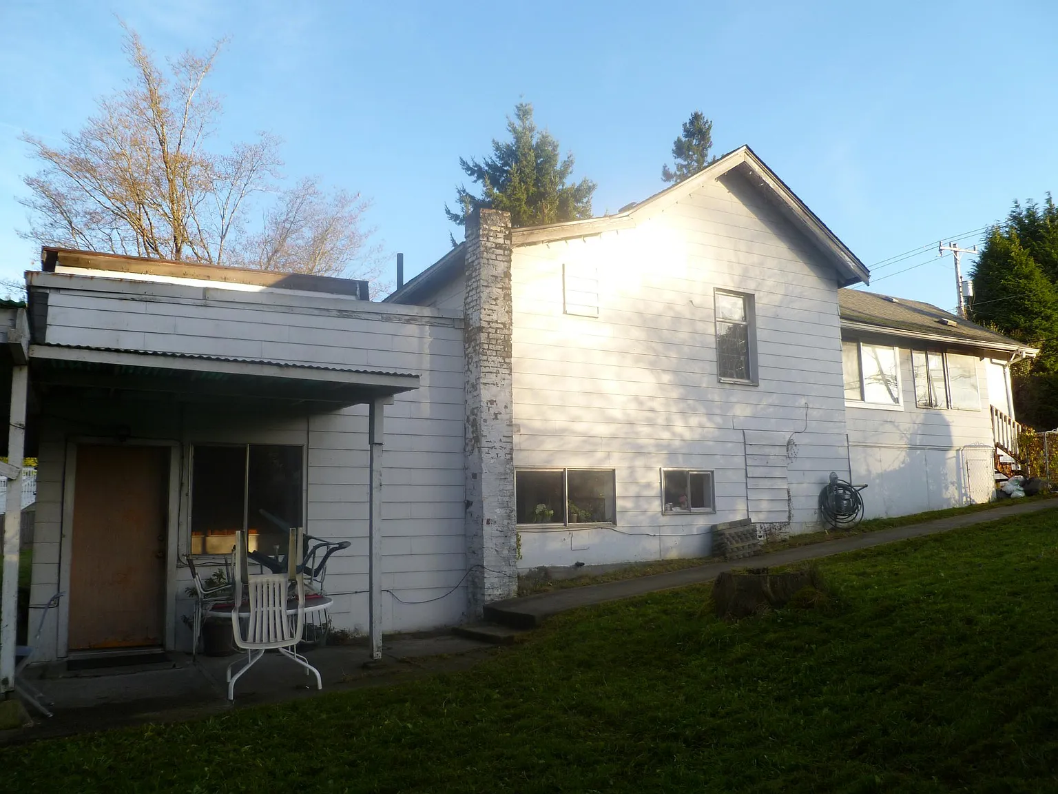 318 SW 102nd St — Photo 1
