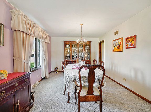 5th image of 6250 W Carol Ln