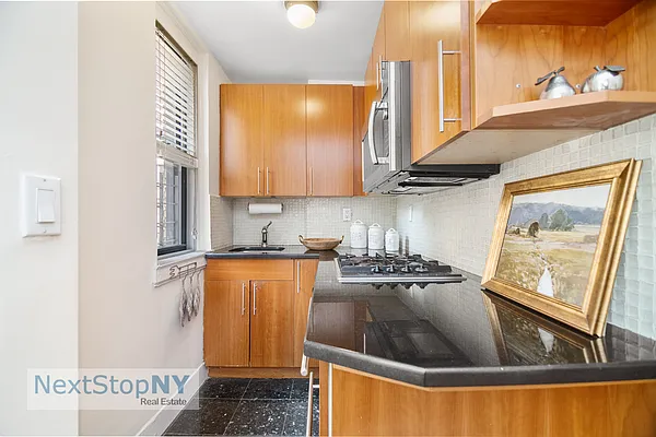 Sold by NextStopNY | media 4