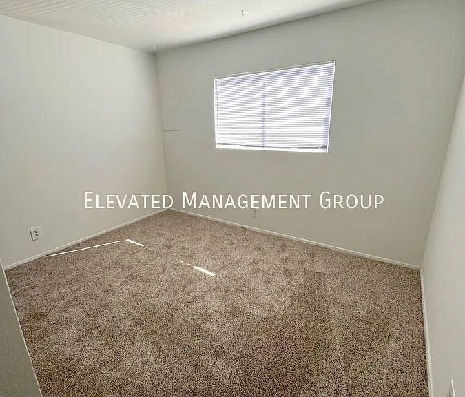3504 Tyson Pl NE #B — Photo 9