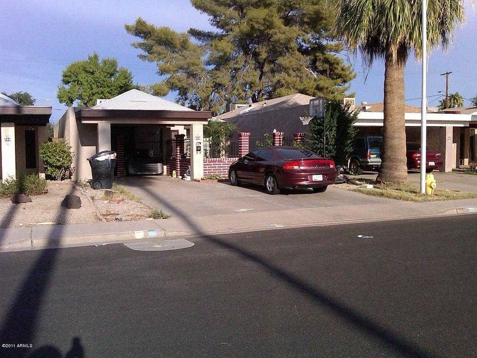 2nd image of 653 N Hobson