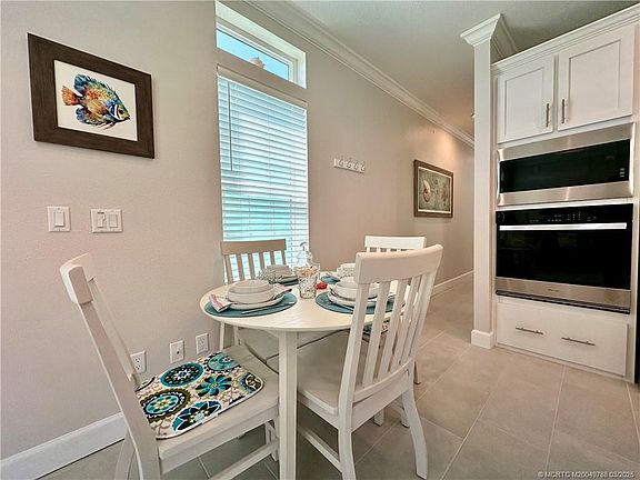 5th image of 297 Coastal Dr