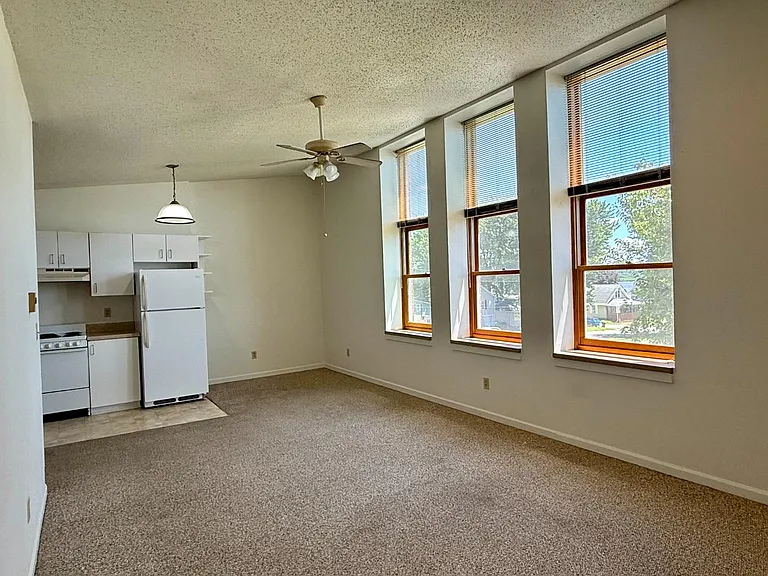 Unit Photo