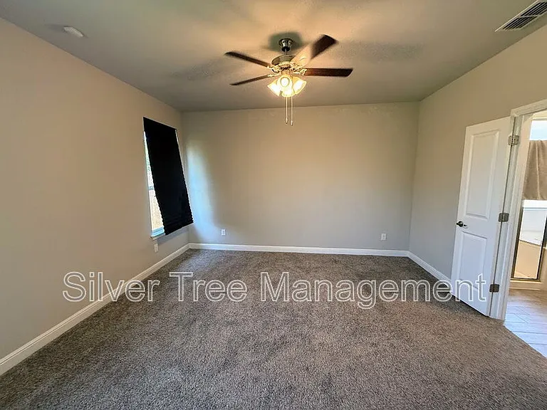 10921 Rockchapel Dr — Photo 17