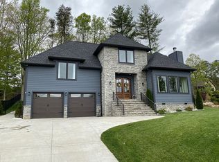 72 Ledgestone Dr, Fairview, NC 28730