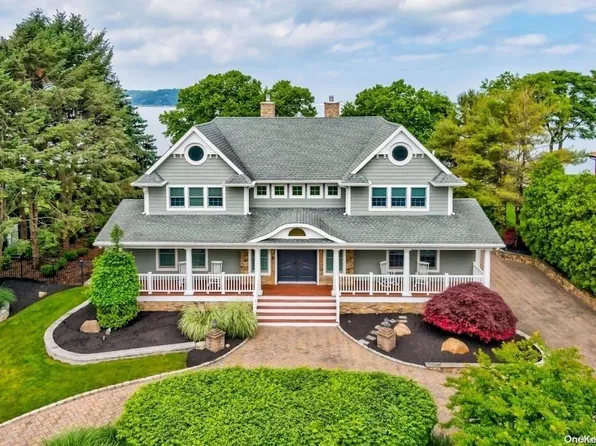 25 Waters Edge Lane, Mount Sinai, NY 11766