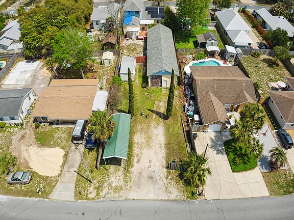 2nd image of 409 Lantana St