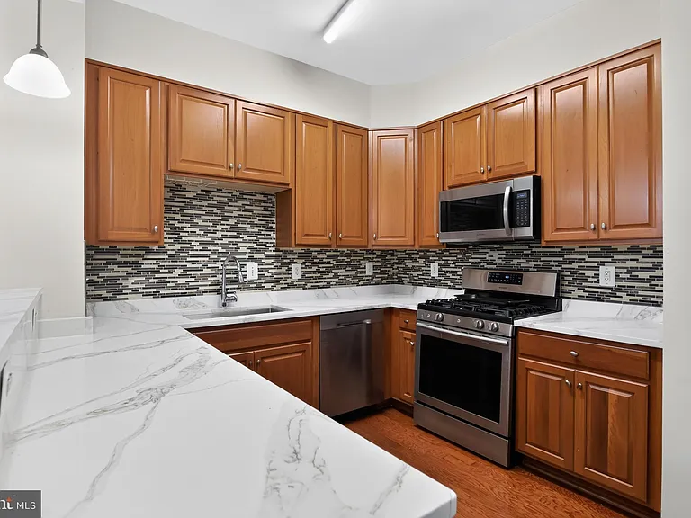 13945 Hollow Wind Way #101 — Photo 4