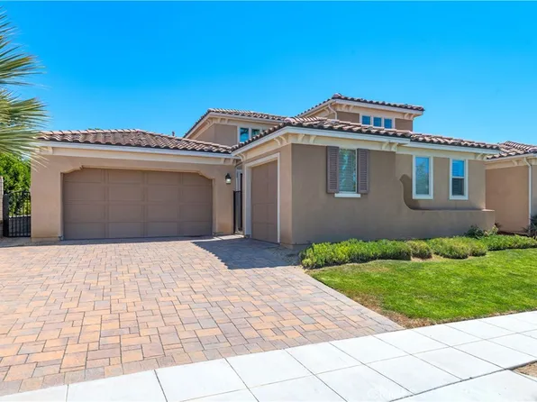 7606 Granja Vista Del Rio, Corona, CA 92880