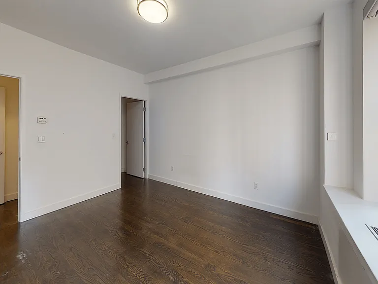 666 W End Ave #6U — Photo 9