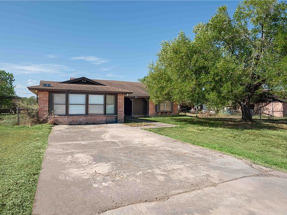 2nd image of 4132 Colony Dr