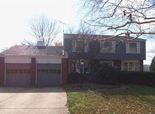 1216 Montclair Dr, Pittsburgh, PA 15241