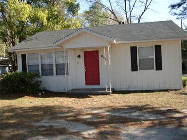 1st image of 801 Langdale Dr