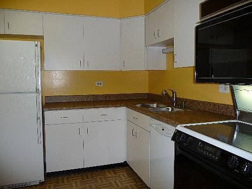 5th image of 3110 Pheasant Creek Dr APT 315