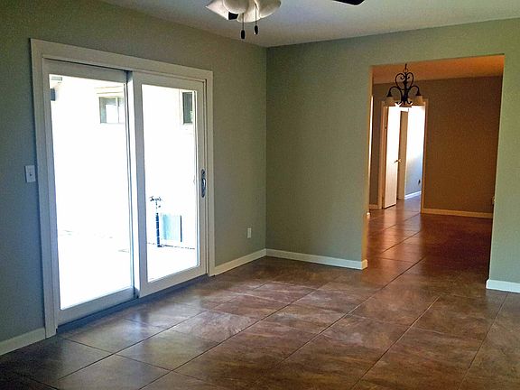 5th image of 323 E Sherwood Dr