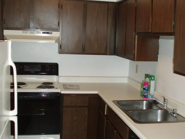 205 Industrial Dr #24 — Photo 8