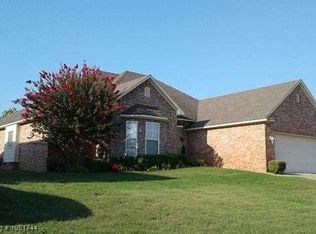 708 Windbrook Ct, Fort Smith, AR 72908
