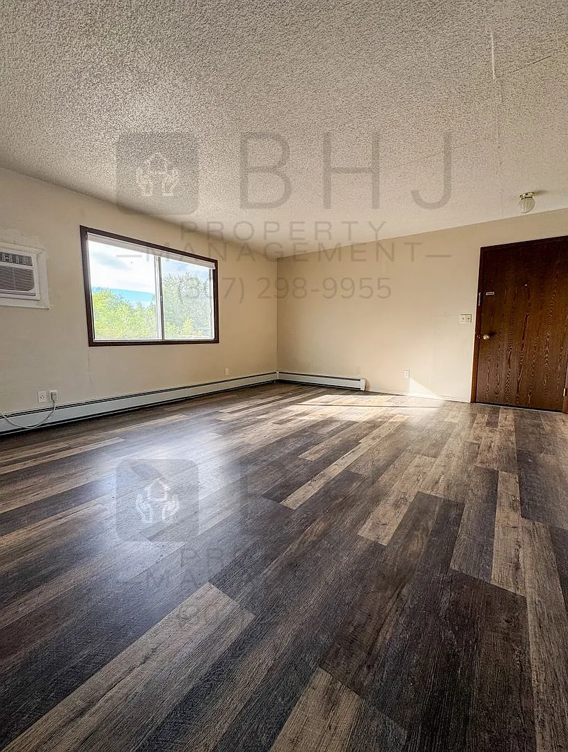 959 Bellevue Ave — Photo 1