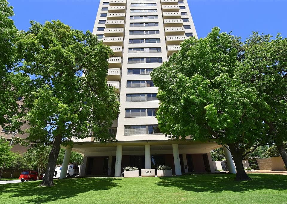 1st image of 1400 Hermann Dr Unit 9E