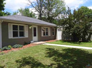 210 S Lawn St, Windsor, MO 65360