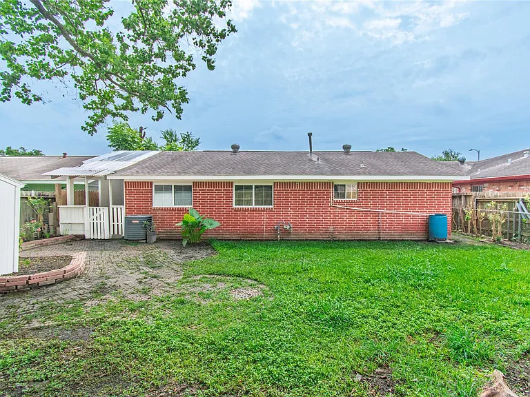 12906 Southspring Dr — Photo 22