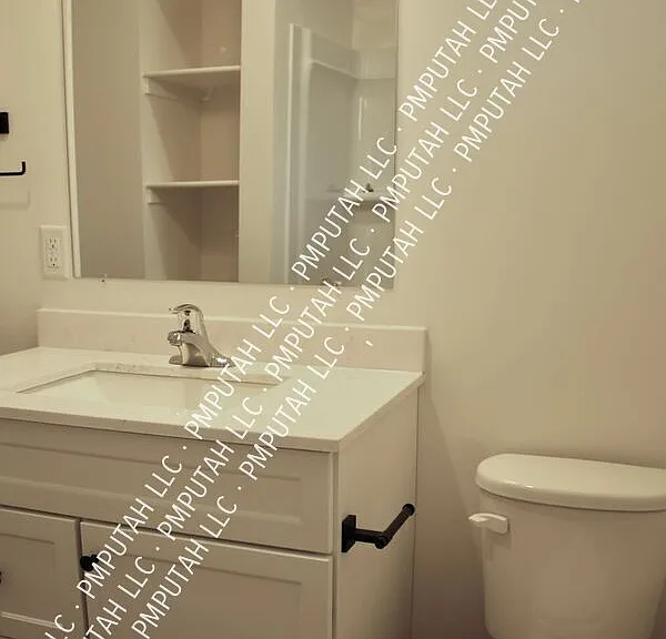 4042 S Porter Ave — Photo 27