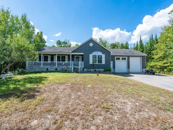 625 Forest Park Rd, Laurentian Valley, ON K8A 6W2