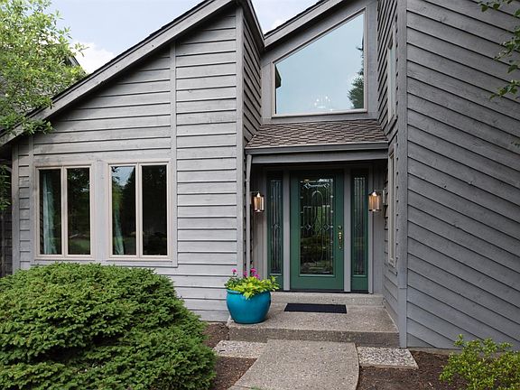 2nd image of 9030 Symmesknoll Ct
