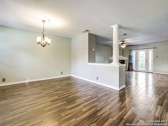 4th image of 10926 HAMLEN PARK DR