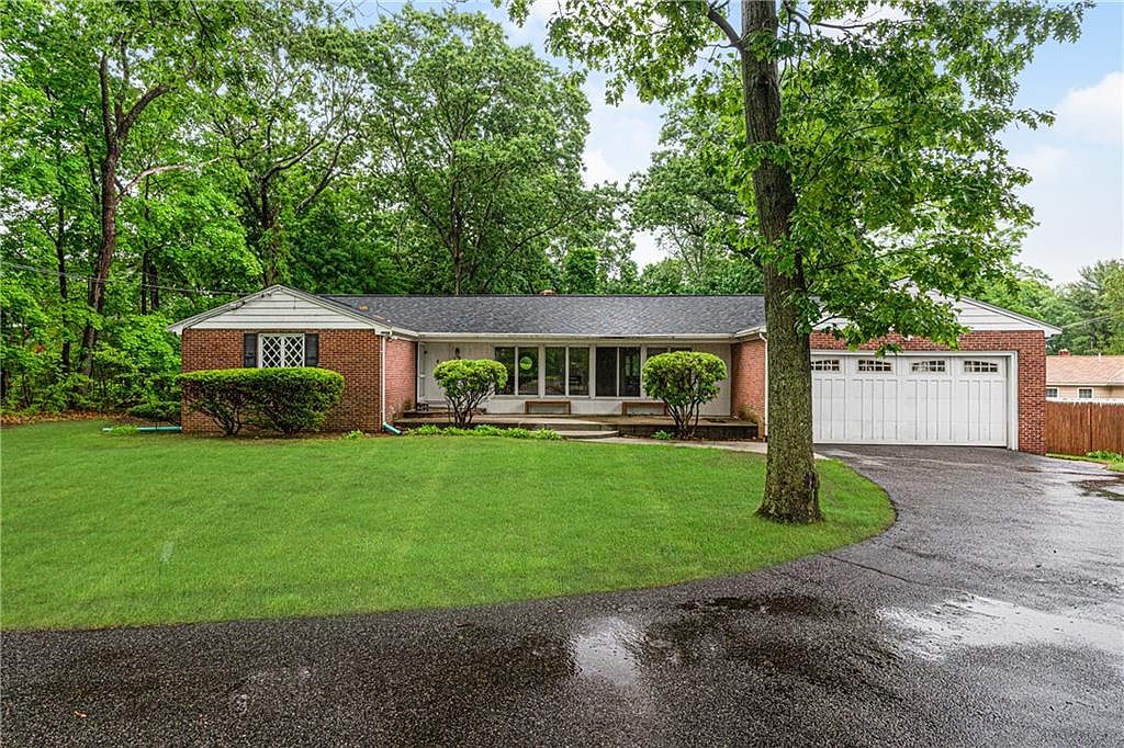 101 Main Ave, Warwick, RI 02886 Zillow