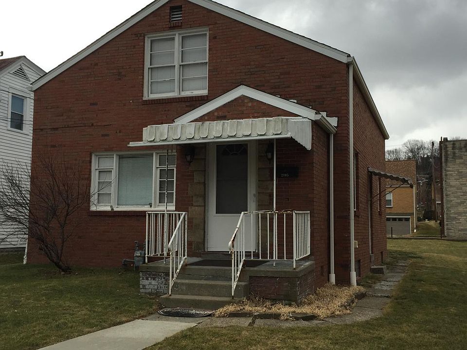 Exterior view from street