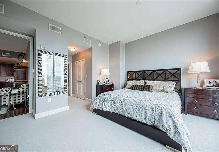 2795 Peachtree Rd NE #1909 — Photo 18