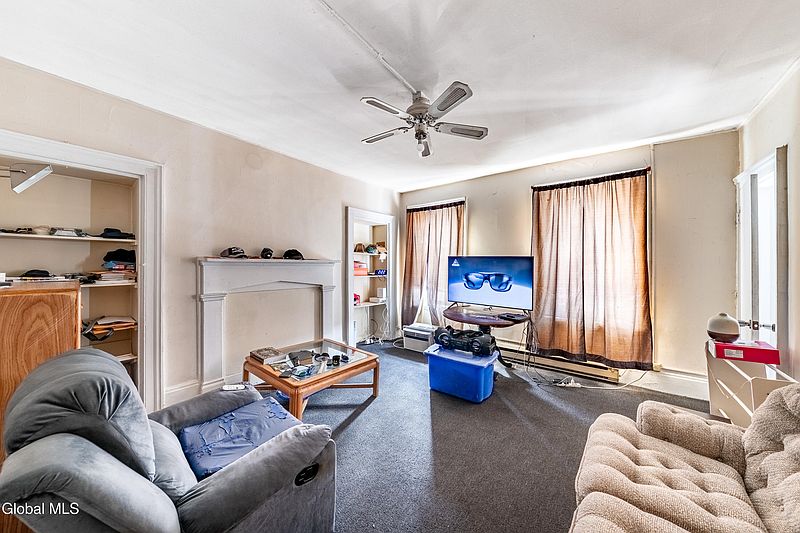 4th image of 304 2nd Street
