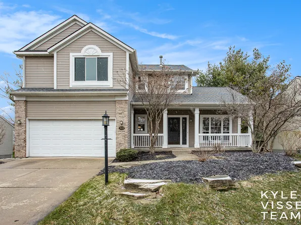 7829 Thornapple Club Dr SE, Ada, MI 49301