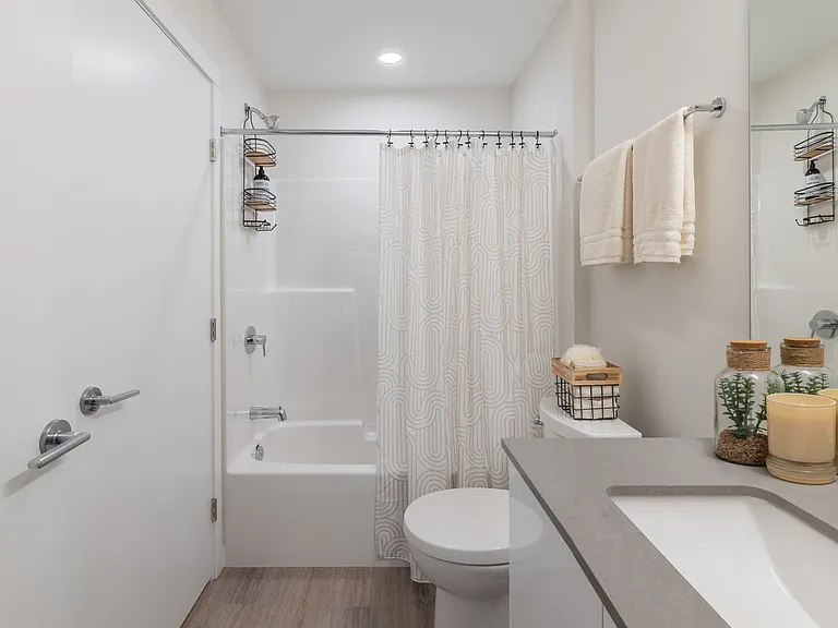3554 Ryder Hesjedal Way — Photo 17
