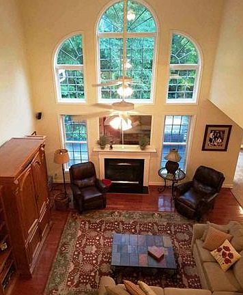 5th image of 14112 Medinah Ct