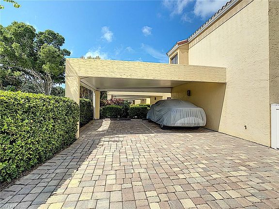 2nd image of 649 Beachwalk Cir #C-201