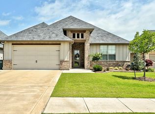 209 Pont De Normandie Ct, Edmond, OK 73034
