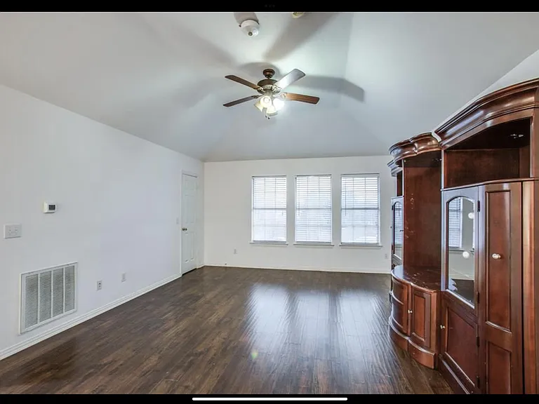 8513 Moraine Dr — Photo 14