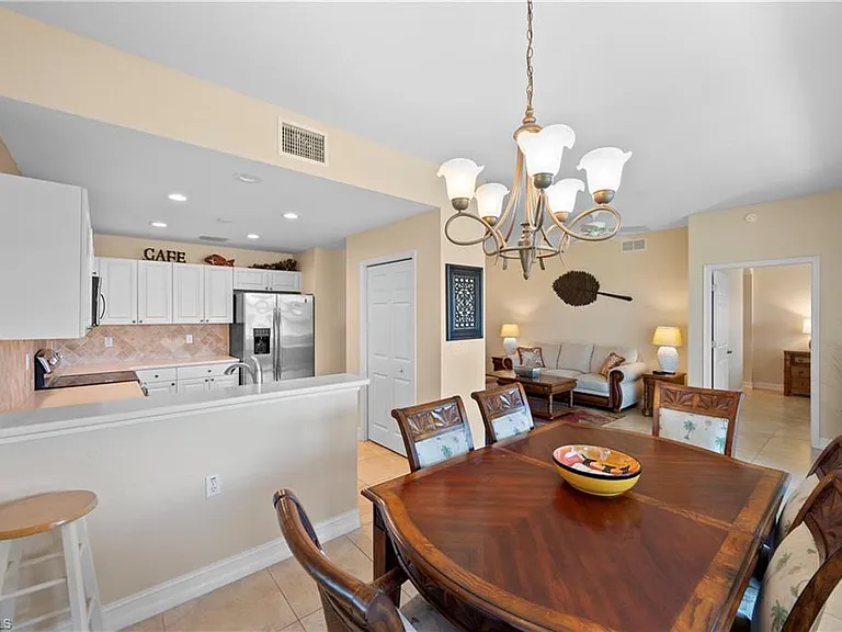 6815 Ascot Dr #102 — Photo 18